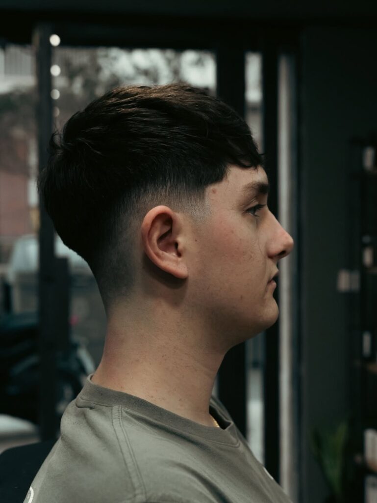 Corte con degradado a maquina con textura en Alicante